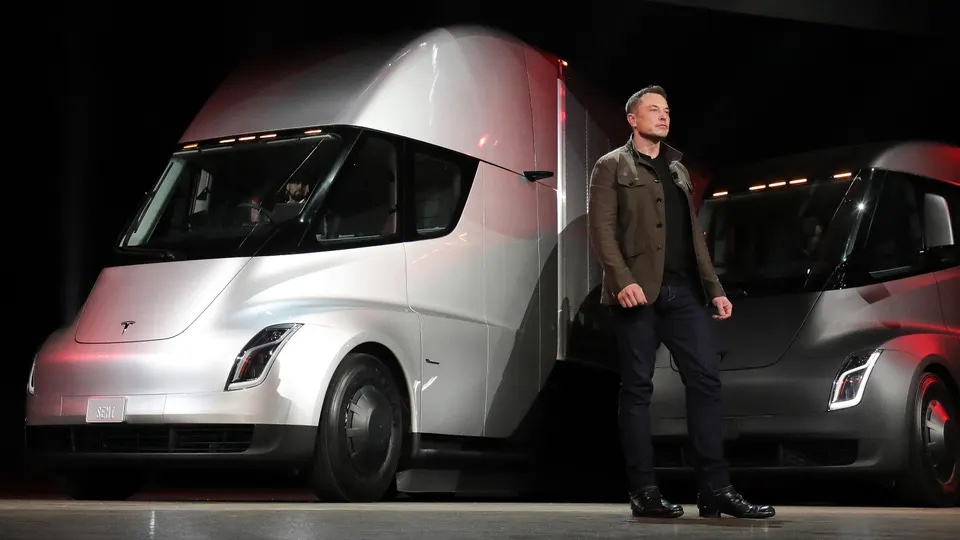 Xe bán tải của Tesla sẽ thay đổi ngành vận tải đường bộ: 6 năm sau, khách hàng vẫn chờ đợi