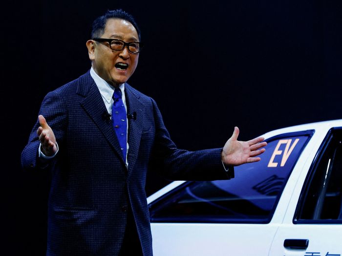 Chủ tịch Toyota tái đắc cử vào hội đồng quản trị bất chấp những chỉ trích