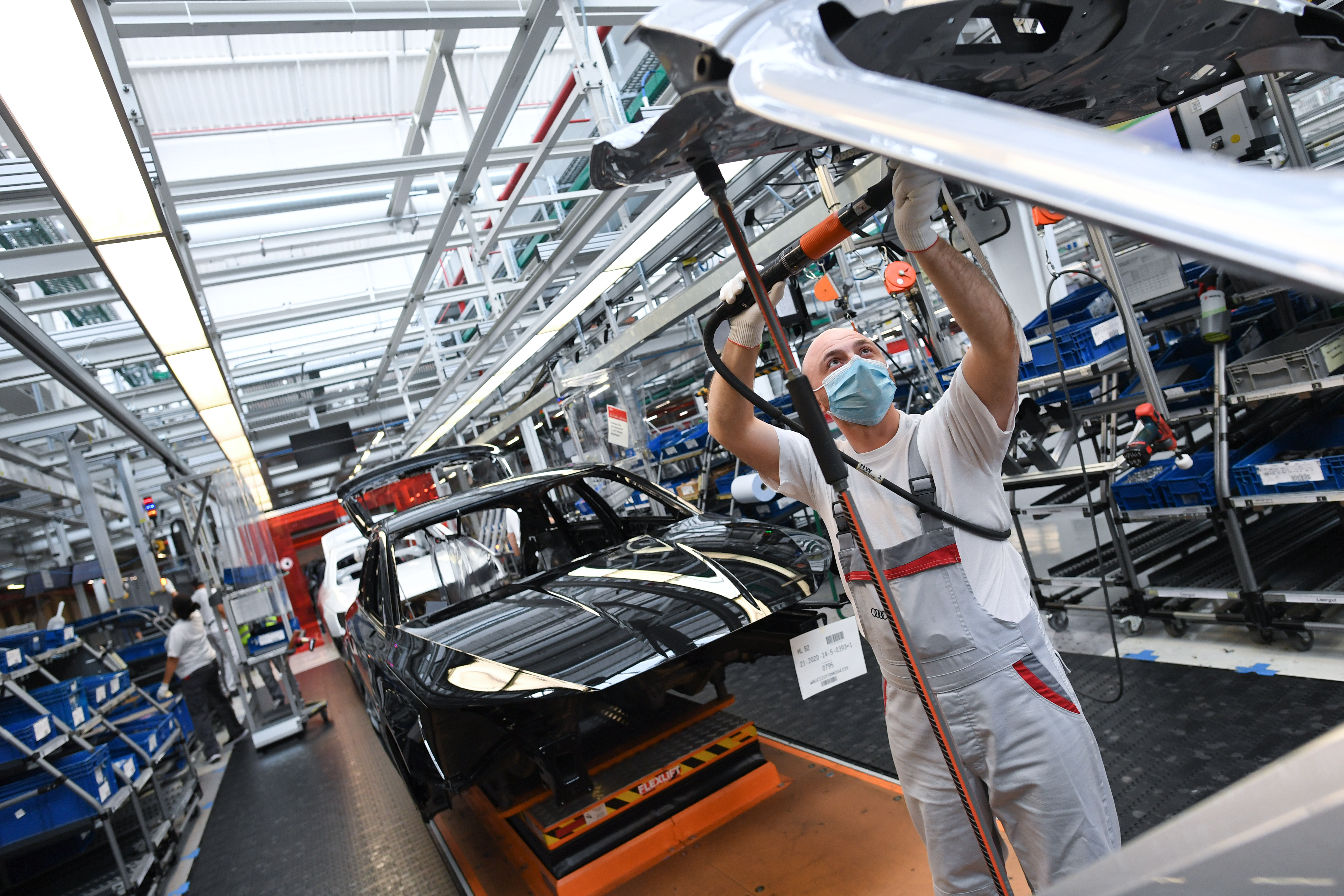Điều gì sẽ xảy ra nếu Đức ngừng sản xuất ô tô?