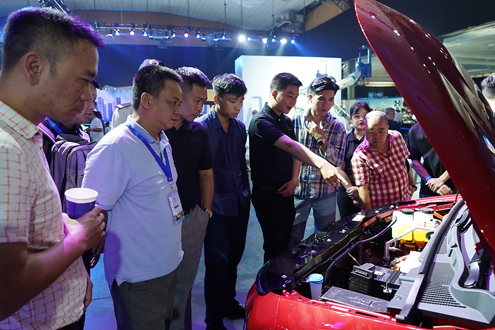 Tổng kết tháng 7, thị trường ô tô Việt tiếp tục tăng trưởng nhẹ