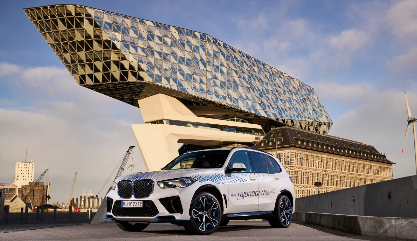 “Ngược dòng” các tranh cãi, BMW đẩy mạnh phát triển ô tô chạy bằng hydro