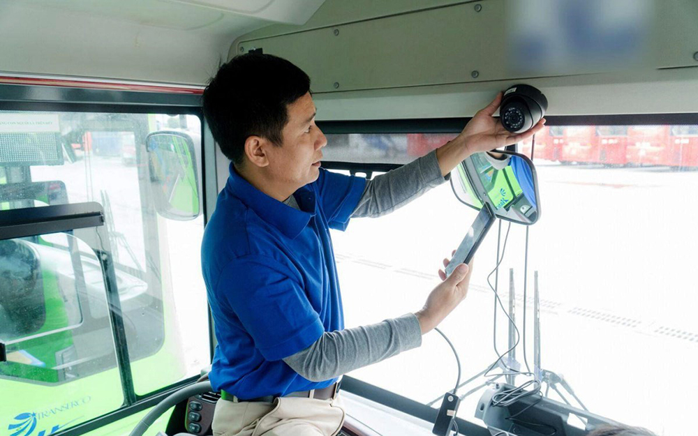 Quy định xe cá nhân phải lắp camera giám sát hành trình: Liệu có khả thi?