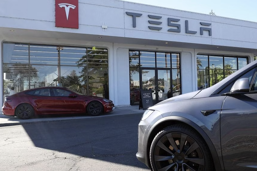 Thu nhập Q3 sụt giảm nghiêm trọng và thách thức CFO mới của Tesla phải đối mặt