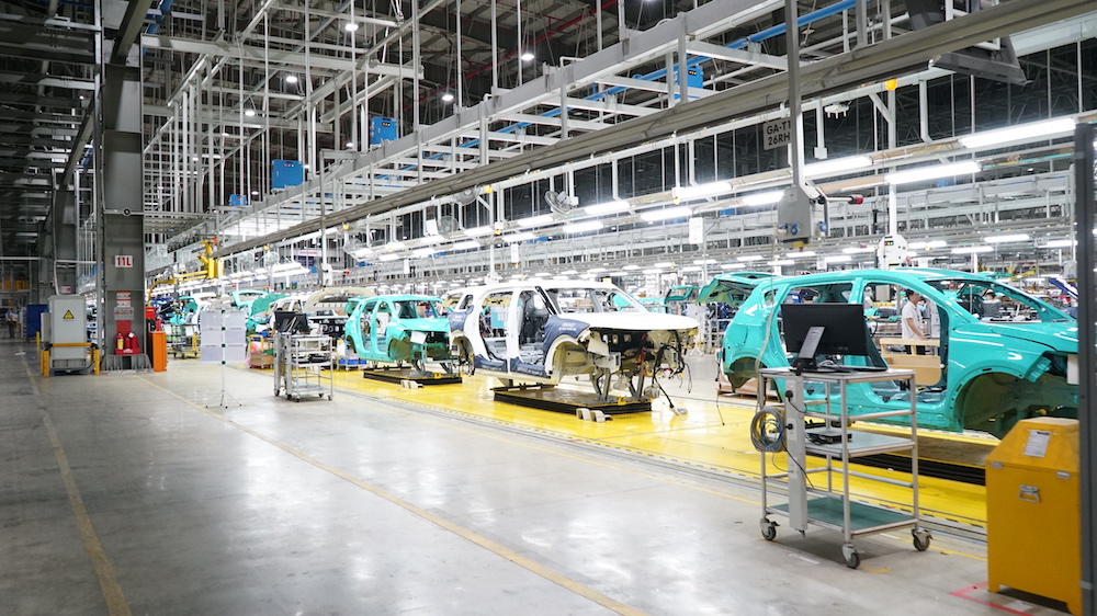 Những chính sách liên quan đến ô tô, xe máy có hiệu lực từ đầu năm 2024