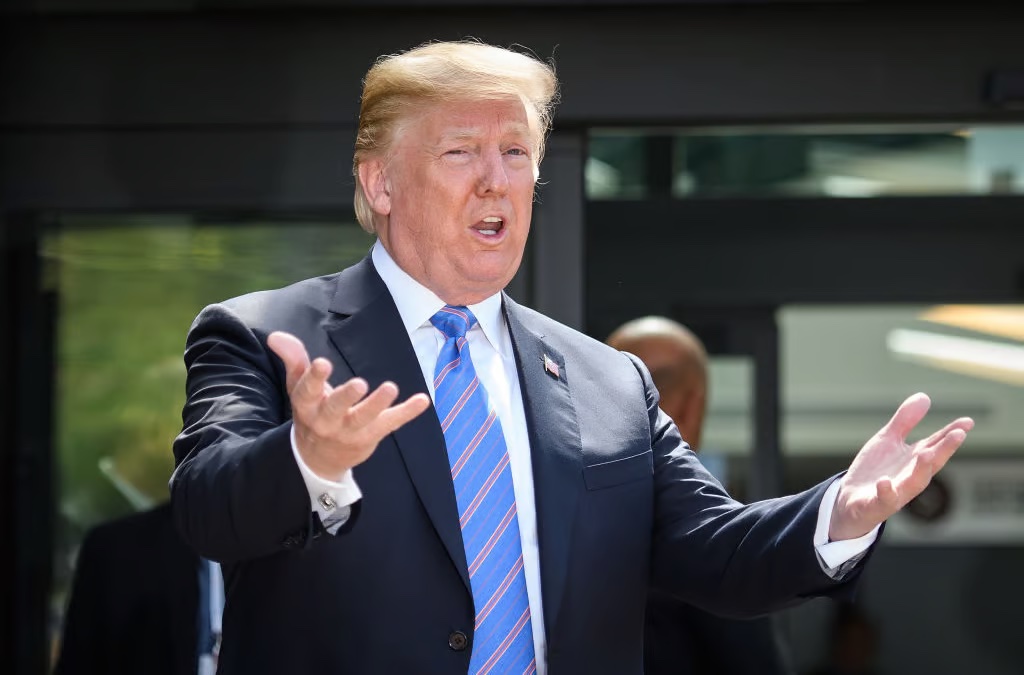 Các nhà sản xuất ô tô châu Âu lo ngại mức thuế “trừng phạt” nếu ông Trump tái đắc cử