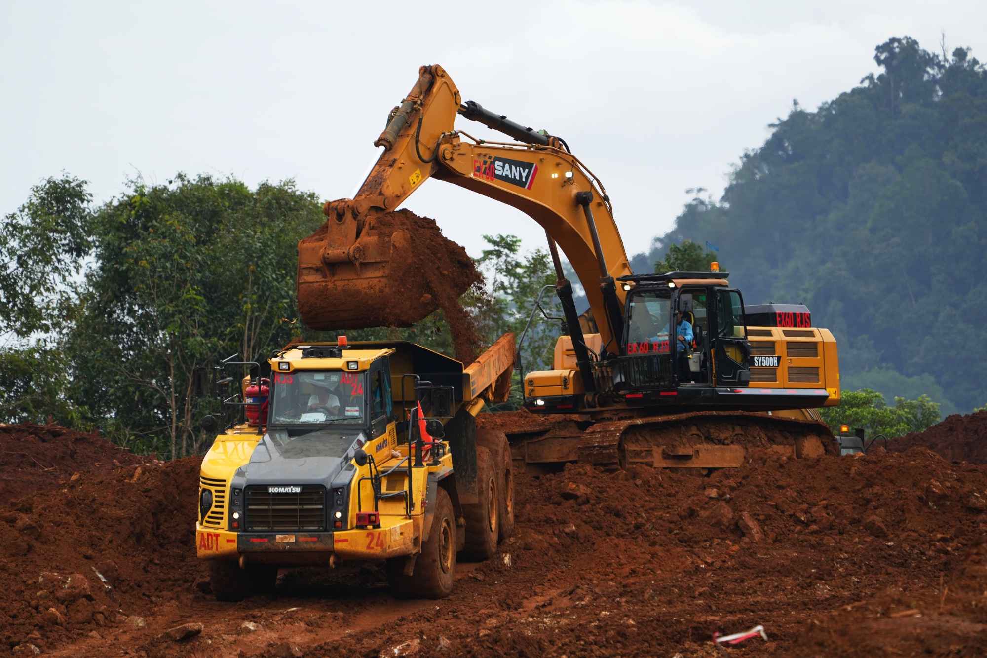 Mỏ niken ở Sulawesi, Indonesia. Ảnh: Bloomberg
