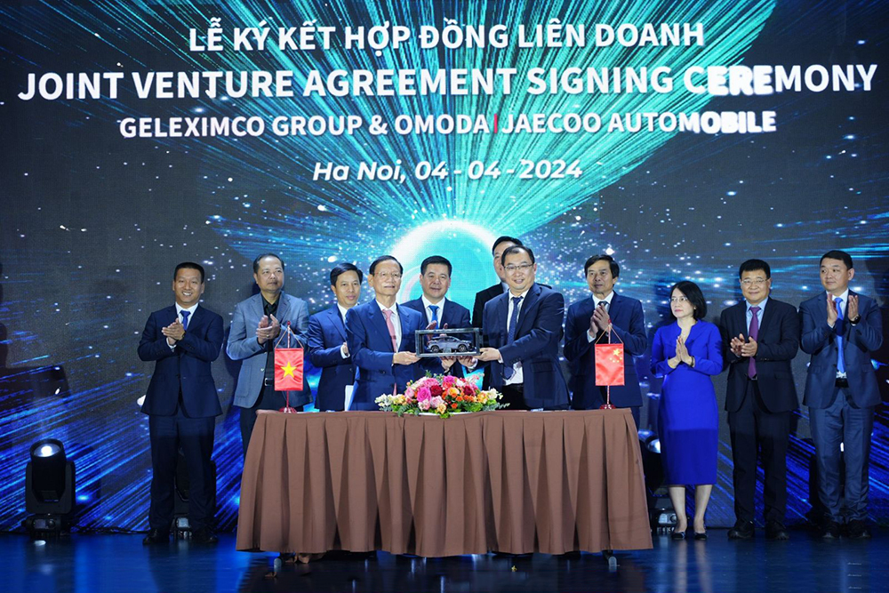 Sự kiện ký kết hợp tác liên doanh giữa Geleximco và Omoda & Jaecoo tại Hà Nội ngày 4/4.