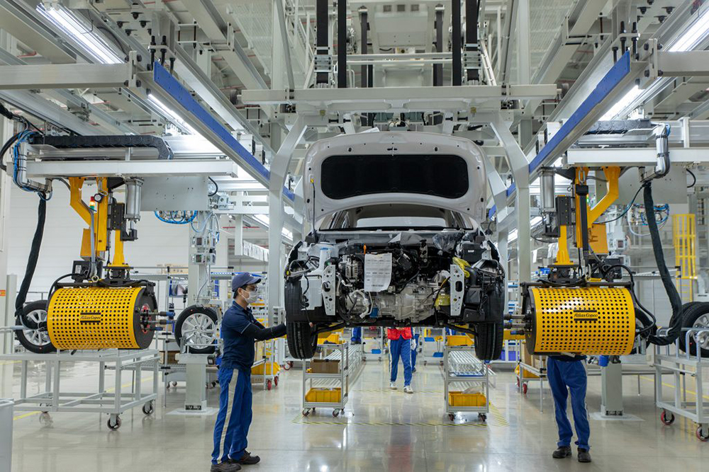 Giảm lệ phí trước bạ là chính sách giúp kích thích tăng trưởng sản xuất, lắp ráp ô tô trong nước và đẩy mạnh lực cầu của thị trường. Ảnh: Hyundai Thành Công.