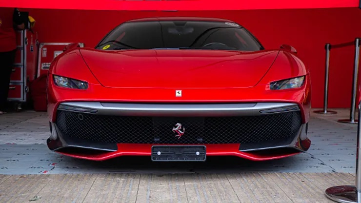 Một chiếc&nbsp;Ferrari SP38 được trưng b&agrave;y tại Lễ hội Tốc độ Goodwood 2022 v&agrave;o ng&agrave;y 23 th&aacute;ng 6 tại Chichester, Anh.