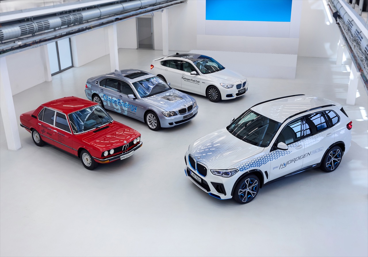 Vì sao BMW không từ bỏ công nghệ điện khí hoá với hydro?