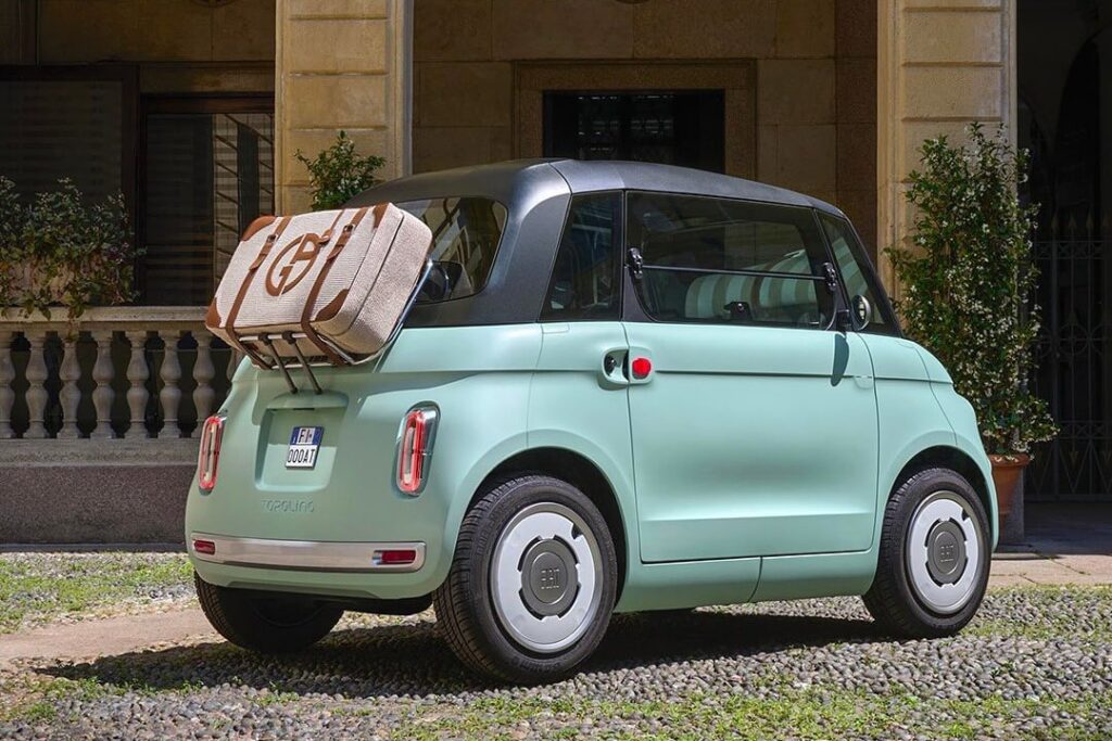 <i>Topolino, phiên bản hiện đại của xe Fiat 500 hai chỗ ngồi đã tô điểm cho những con đường đô thị ở châu Âu trong phần lớn thế kỷ 20. Nguồn: Fiat.</i>