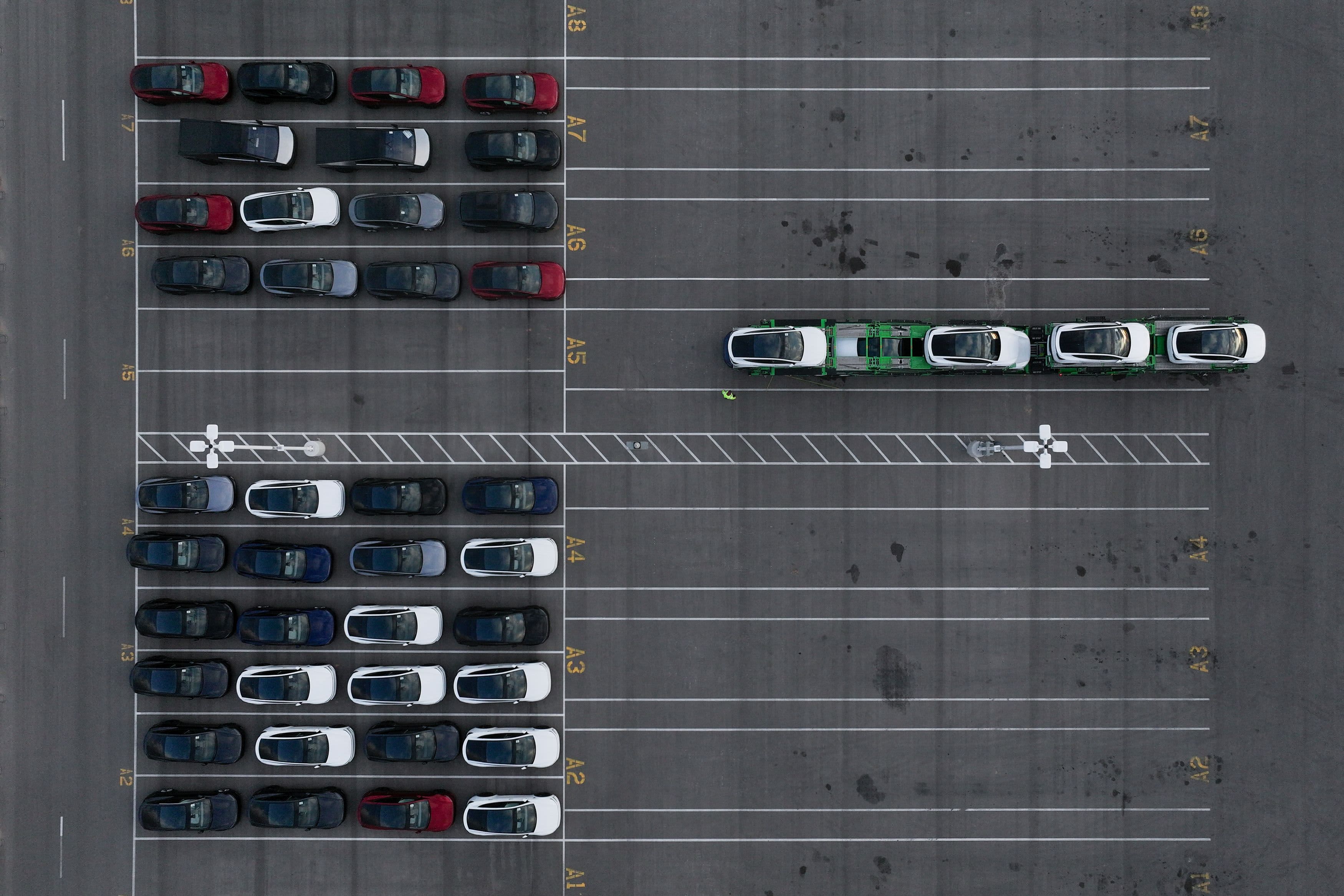 Chiếc EREV cuối cùng được bán tại Mỹ là i3, BMW đã ngừng sản xuất vào năm 2022. Mặc dù không có EREV mới nào được bán tại Mỹ, nhưng một số mẫu xe đang được lên kế hoạch.