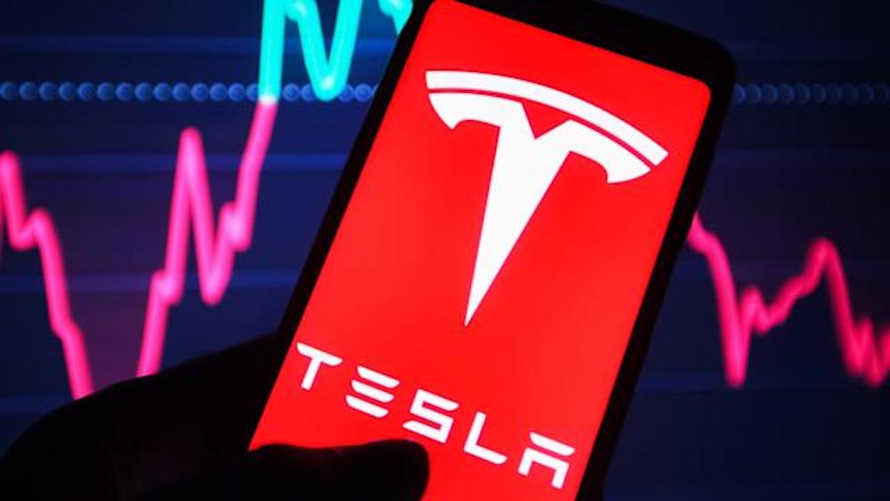 150 tỷ USD giá trị cổ phiếu Tesla bị “xoá sổ” sau cuộc khẩu chiến giữa Elon Musk và Tổng thống Trump