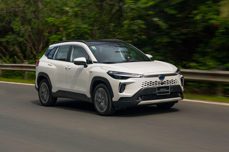 Xe xanh hybrid: Giàu tiềm năng nhưng cần “lực đẩy”