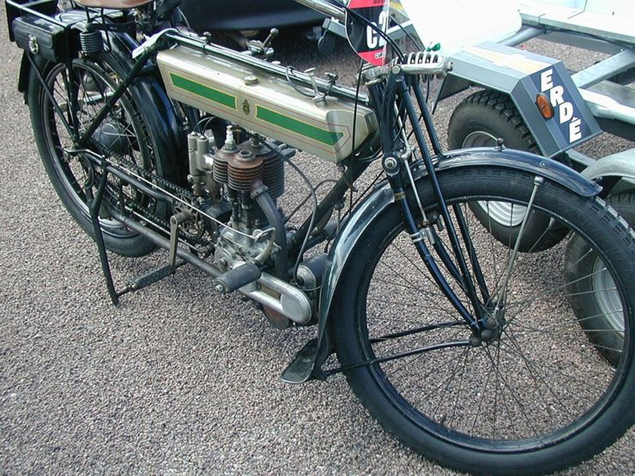 Chiêm ngưỡng 16 chiếc xe máy đầu tiên ra đời trên thế giới - Ảnh 10