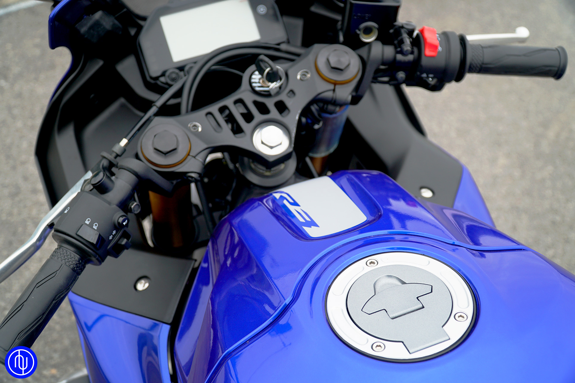 Soi chi tiết Yamaha R3 2020 nhập khẩu chính hãng - Ảnh 15