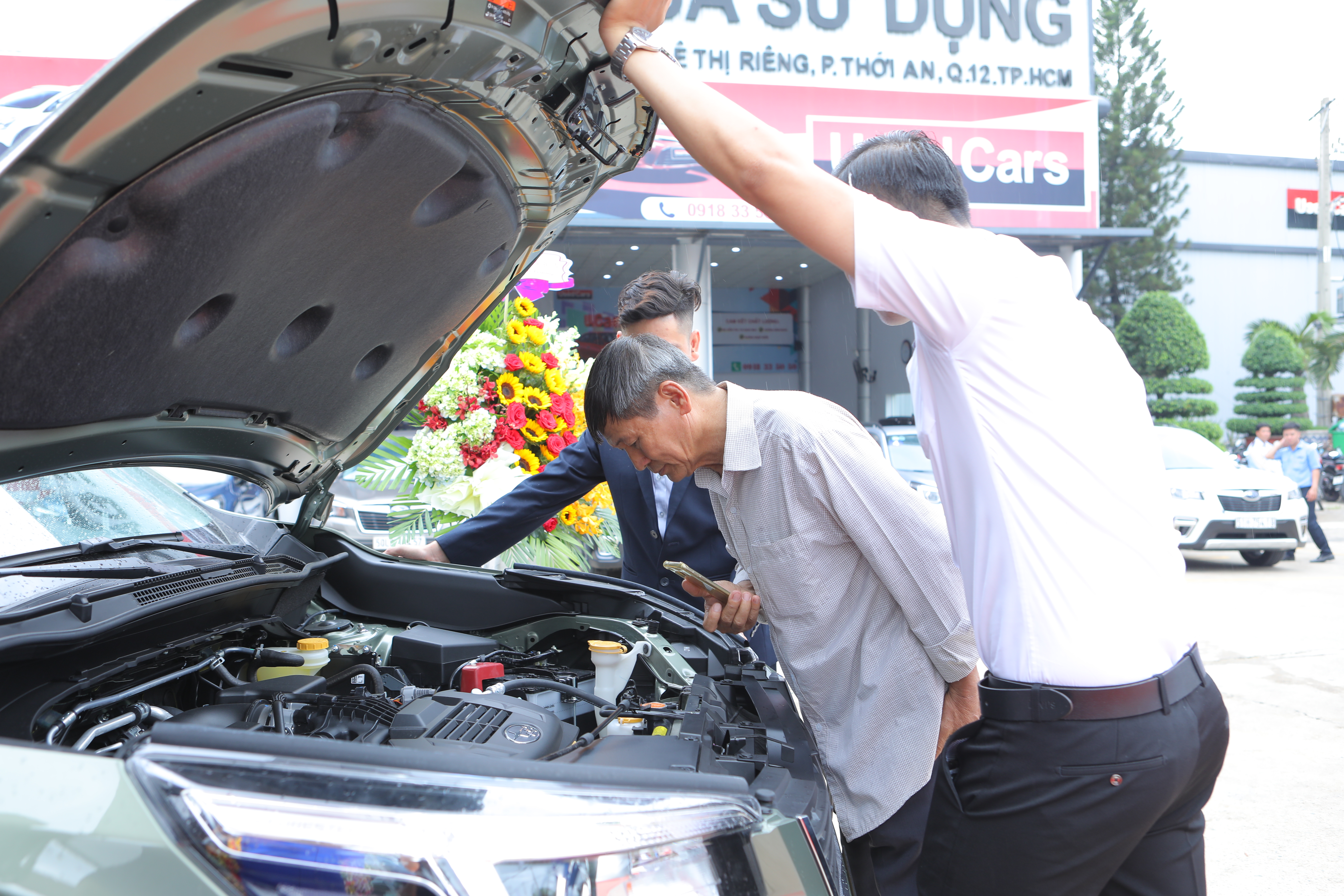 Theo điều tra ban đầu của Subaru Nhật Bản, việc đèn báo kiểm tra động cơ sáng lên là do kim phun nhiên liệu bị nghẹt/ bám bẩn.