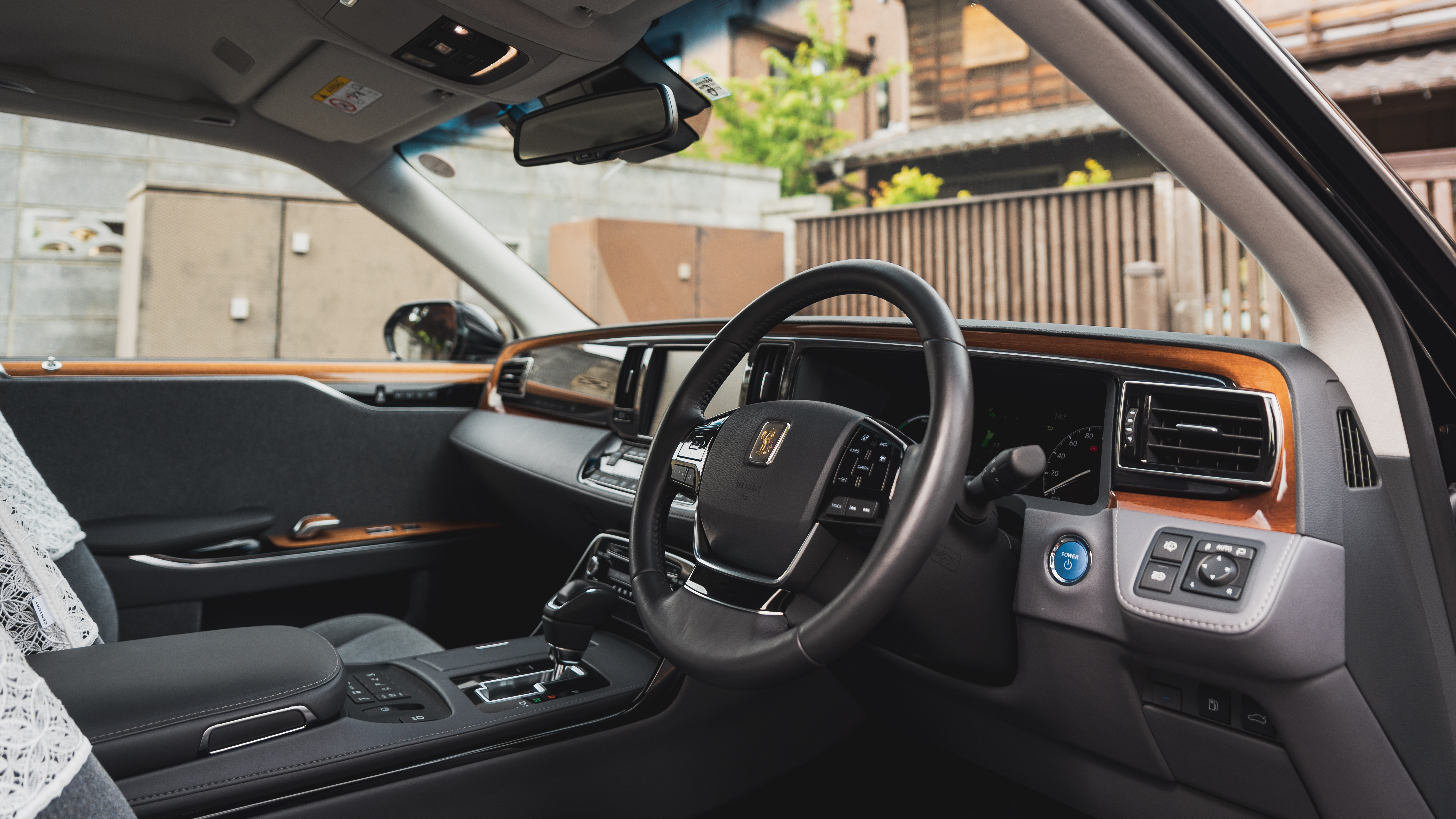 Toyota Century – xe si&#234;u sang “độc vị” Nhật Bản - Ảnh 13