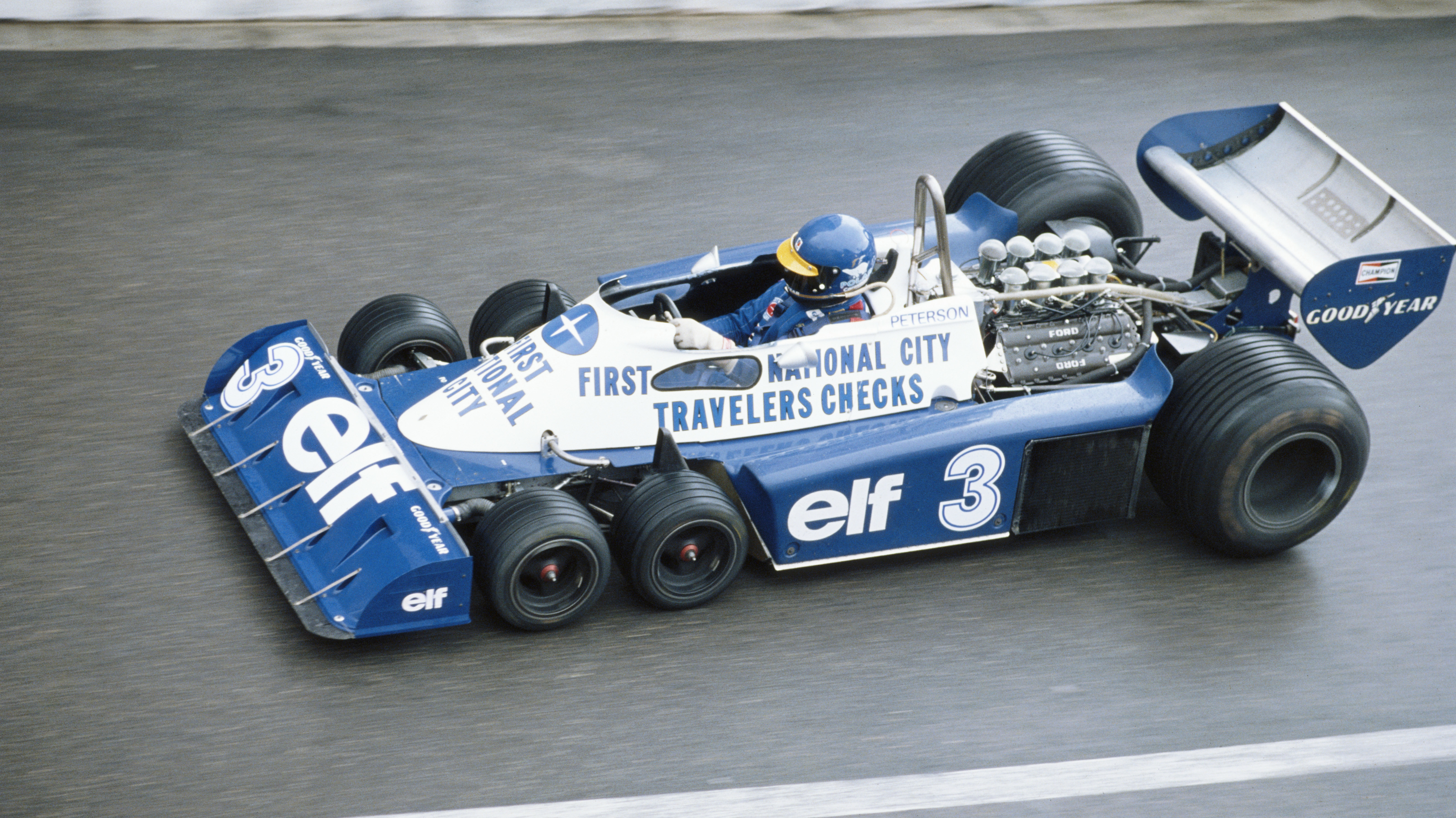 Xe đua Tyrell P34 là chiếc xe duy  nhất có 6 bánh trong lịch sử Formula One