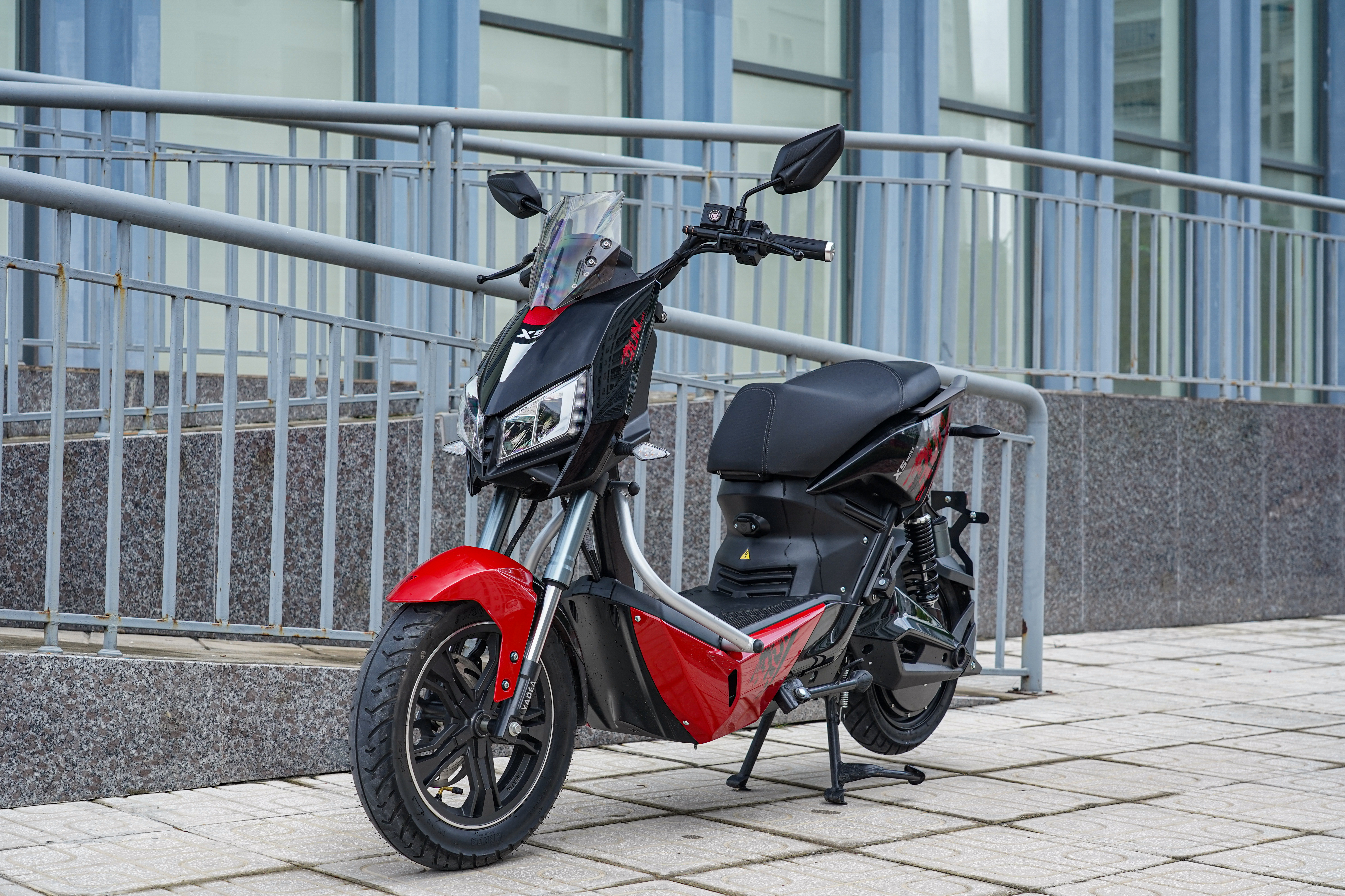 Trải nghiệm YADEA X5: khi xe thể thao kh&#244;ng c&#242;n tiếng nẹt p&#244;  - Ảnh 1