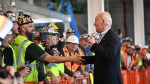 Nhiệm kỳ Tổng thống Joe Biden sẽ có tác động thế nào đến ngành công nghiệp ô tô thế giới?