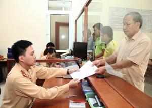 Hà Nội: Những quận nội thành nào sẽ phải đổi địa chỉ đăng ký xe từ 1/3 sắp tới?