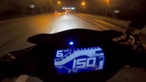 Hà Nội: "Quái xế" điều khiển Yamaha Exciter 155 VVA phóng bạt mạng 150km/h trên đường cấm xe máy