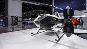 Hãng xe Trung Quốc Xpeng trình diễn ô tô điện bay tại triển lãm ô tô Thượng Hải