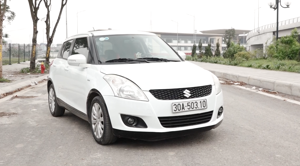 Đánh giá Suzuki Swift 2015 - lái hay, nội thất chật