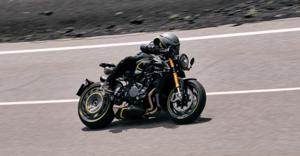 Hé lộ mẫu hypernaked bike giới hạn Rush 1000 2021 của MV Agusta 