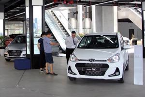 Ô tô tiếp tục đua giảm giá, cơ hội tốt để người tiêu dùng mua xe