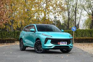 Xe Trung Quốc Dongfeng T5 Evo sắp cập bến Việt Nam, sẽ “hot” hơn cả Beijing X7?