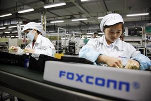 Foxconn mua lại nhà máy sản xuất chip để lấn sân thị trường xe điện