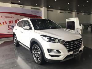 Đại lý Hyundai giảm giá Accent 30 triệu, Tucson 70 triệu đồng