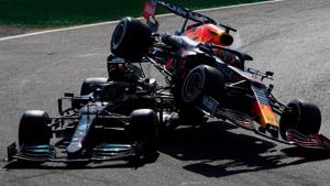 Kết quả chặng Italia GP: Chiến thắng đầu tiên của McLaren, Hamilton thoát kết trong gang tấc