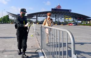 Hà Nội duy trì 23 chốt kiểm soát cửa ngõ thành phố sau 21/9