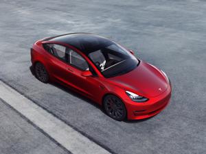 Tesla Model 3 là mẫu ô tô bán chạy nhất ở châu Âu