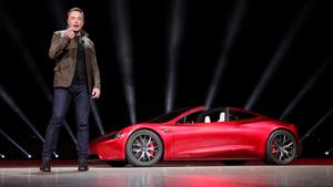 Ngoài xe Tesla, Elon Musk còn sở hữu những mẫu ô tô nào?