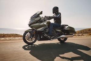 BMW tung 4 mẫu mô tô du lịch mới