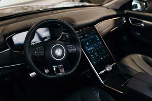 Các hãng ô tô Trung Quốc chinh phục toàn cầu bằng xe điện 