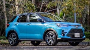 Toyota Raize bị tố bán “bán bia kèm lạc”, hãng nói sẽ xử lý đại lý