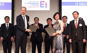 VinFast bắt tay tập đoàn điện lực hàng đầu lắp trạm sạc pin xe điện tại Pháp