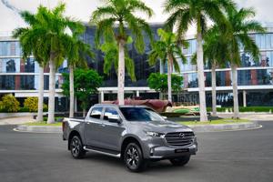 Loạt xe Mazda ưu đãi 100% phí trước bạ