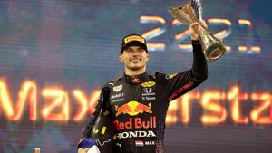 Max Verstappen - “Nhà vua” mới của F1 2021