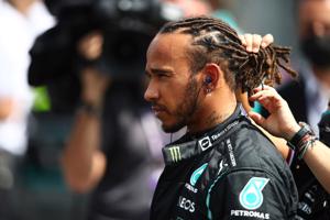 Lewis Hamilton có nên giải nghệ?