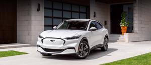 Ford triệu hồi Mustang Mach-E và Maverick về vấn đề dây đai an toàn phía sau