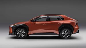 Mẫu xe điện đầu tiên của Toyota sẽ có giá bao nhiêu?