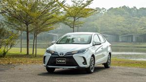 Toyota Vios giảm giá tới 45 triệu đồng, quyết giành "ngôi vương" doanh số