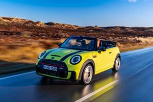 MINI John Cooper Works 3-Cửa và MINI John Cooper Works Convertible mới ra mắt