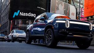 Cổ phiếu Rivian bất ngờ giảm xuống dưới giá IPO